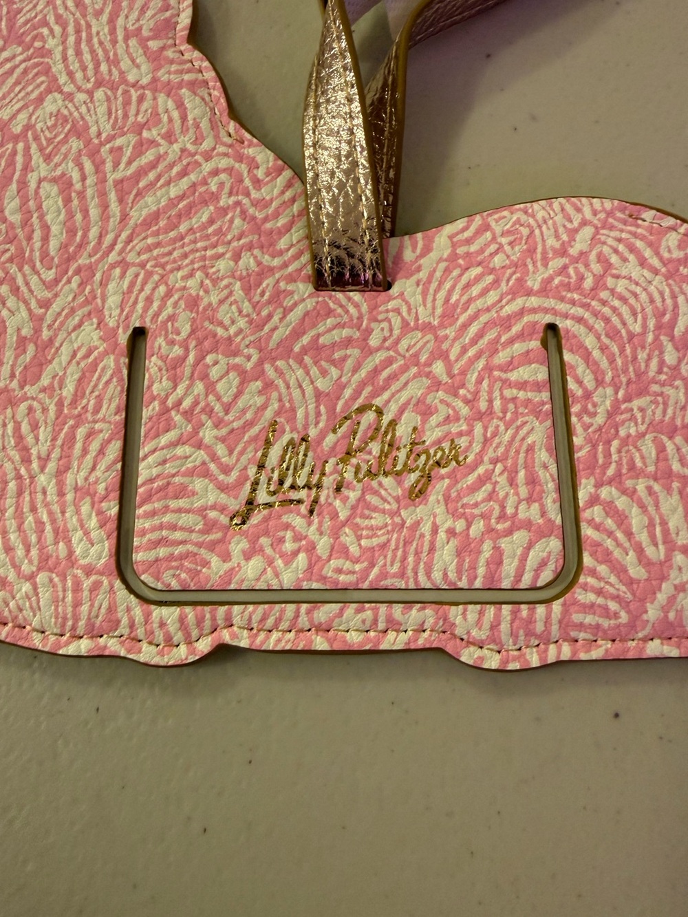 Lilly Pulitzer Zebra Shaped Luggage Tag in ‘Conch Shell Punk Zee Bebe’ - *NWT* - Picture 3 of 8